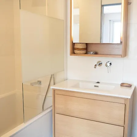 Hostnfly - Lovely Bright Place Close To Montmartre Appartamento *